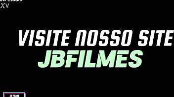 Novinha virgen perdendo o cabaço do cu com um negão