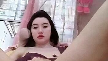 Watch This Horny Amateur Girl Masturbating Her Wet Pussy In Homemade Video!