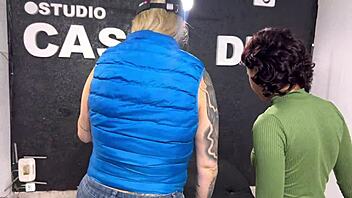 Novinha 18 Aninhos Tatuagem Cuzinho Tatuadora Masturba Cu Goza Primeiro