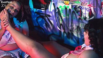 bbw lesbian worships feet and eats pussy