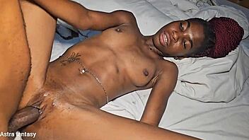 19-year-old says 'fuck my pussy hard' in riding and doggystyle