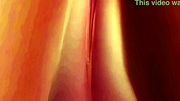 Lei Fang, show us your pose on the pole at the beach.