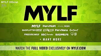 progressive stepfamily keeps it in the family with horny stepdaughter 😏