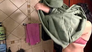 Sexy Slut Rubbing Some Oil On Her Body