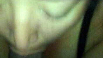 Cheating Girlfriend Giving Blowjob With The Lights Off