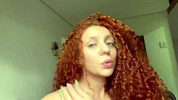 Gozando no meu consolo pensando no meu ex in brazilian solo