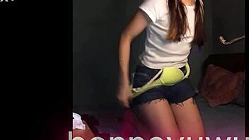 Bonneyuwu - Argentina Girl Masturbates on Bed with Transparent Dildo