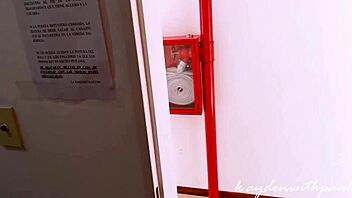 i fuckd curvy latina blond in hotel hallwy riskly