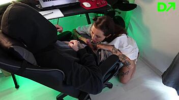 Oh No! My Hot Brunette Stepsister Distracts Me From Trading Lessons!