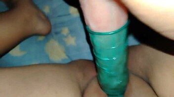 how delicious to see busty colombian stepmom masturbate with big dildo