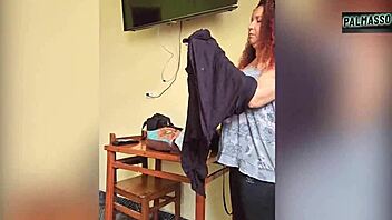 Mature Wife Gets Horny and Fucked Easily in Homemade Scene