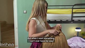 Petite Blonde Lovita Fate Fingering Lady Dee