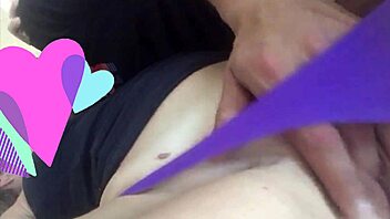 i love fingering my girlfriend until she cums