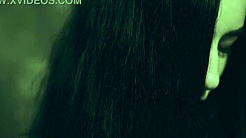 i explore my body in vintage style