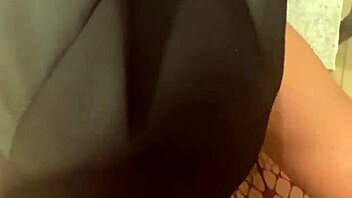 i'm milfycalla in ep 3, playing batman's slut.