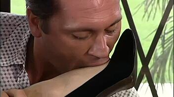 Fucking Brunette Milf Teacher Asian With Monster Cock 😈