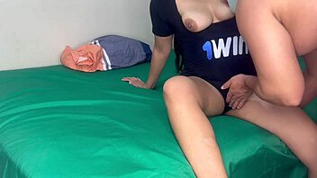 fake casting girl does initiative casting breaks pussy first