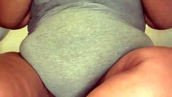 Sexy Pregnant BBW Plays with Her Tight Asshole and Pussy