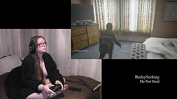 Naked BBW Plays Last Of Us 2 Fetish Game