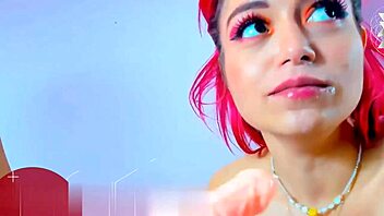 omg the hottest horny lesbians kissing and licking pussy!