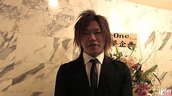 Cute Japanese babe Rino Mizusawa feels joy gorging on hard cock