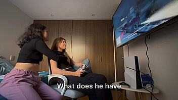 Teenagers cant be alone without exploring their bodies