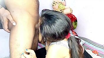 Indian hot threesome sex, bent over for muff diving and doggystyle fucking. Don't cum inside pussy.