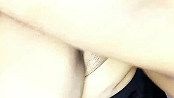 Indian hot threesome sex, bent over for muff diving and doggystyle fucking. Don't cum inside pussy.