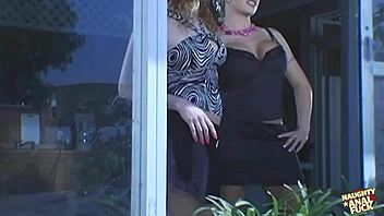 skinny dipping blonde seduces pool guy and lets him plow her bum 😍