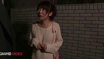 Naughty Housewife Miu Suzuha's Midnight Toy Play