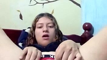 i masturbate richly with my palette, young latina showing her tits