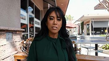 He found his dream house up his agent's ass