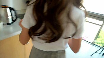 Mi profesor me da de su leche después de clases así consigo sacar buenas notas?