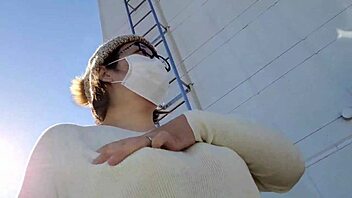 a married woman gets excited by outdoor masturbation：the full video is https www xvideos red channels aika-frau