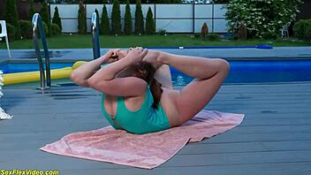 extreme flexible nicole murkovski fucked outdoor in bikini workout