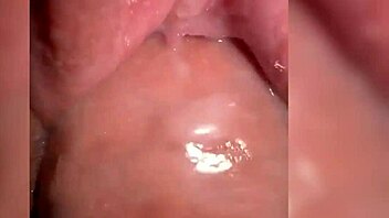 FUCKING JUICY PUSSY FULL OF CUM CLOSE UP!