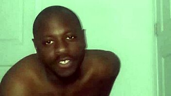 Old Man Gives Oral To 19 Year Old