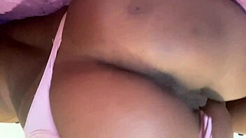 That slutty Latina wants to show her pussy in public 😈