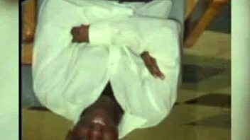 Gammel mann gir oral til 19-åring