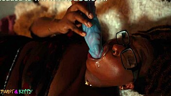 Stretching my pussy and ass