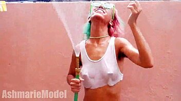 this carwash is so hairy, she says