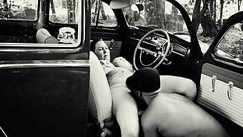 Retro anal assfucking in Fusca with interracial amateurs