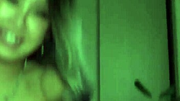 野外フェスで見つけたオンナ　夏といえば野外フェス！音楽を聴いて酒も飲んで開放的にならないワケがない！　全編 https bit ly 3q9ft8s