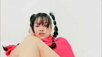 Playful Blue Masturbates and Squirts Uncensored 😊