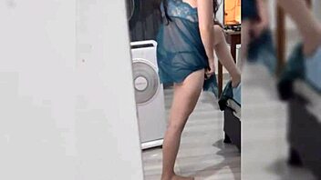 Hot Asian Slut Anne Gets Down on All Fours for Deepthroat Oral Pleasure