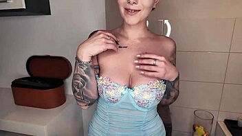 Redhead in latex invites you to follow and text