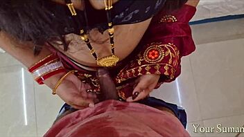 Indian Aunty Got Horny And Fucked By Boy In Close Up Creampie