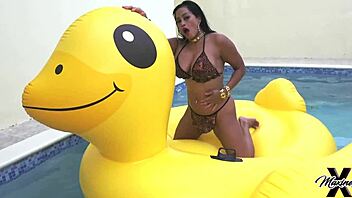 Maxine X Plays With Her Pussy As She Sunbathes In The Pool