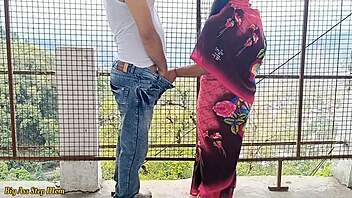 Indian Couple Fucks Outdoors Riverside