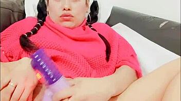 Playful Blue Masturbates and Squirts Uncensored 😊